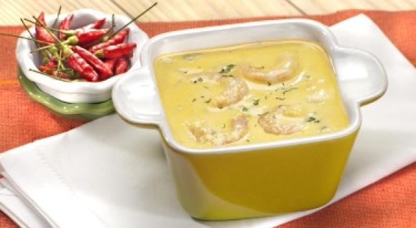 Puré de yuca con con camarones y NUTREN® Senior