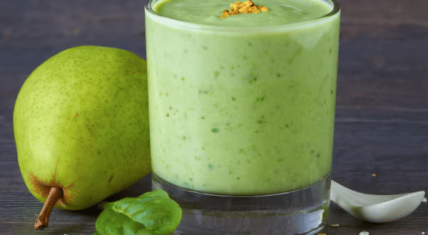 Batido de pera y limón con NUTREN® Senior